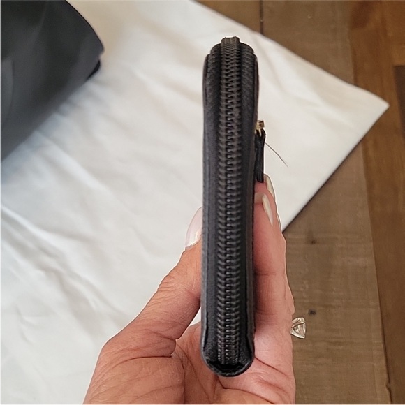 100% authentic CHANEL caviar leather long wallet - Picture 7 of 14